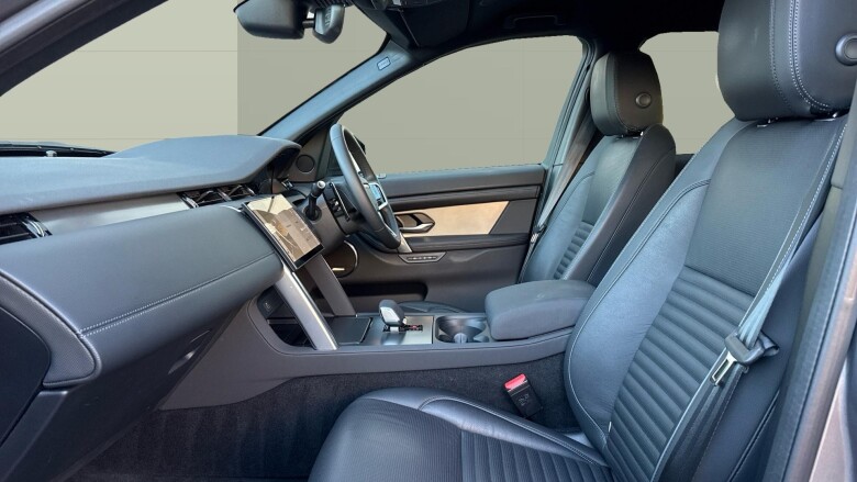 Land Rover Discovery Sport 2.0 D200 Dynamic SE 5dr Auto [5 Seat] Diesel Station Wagon